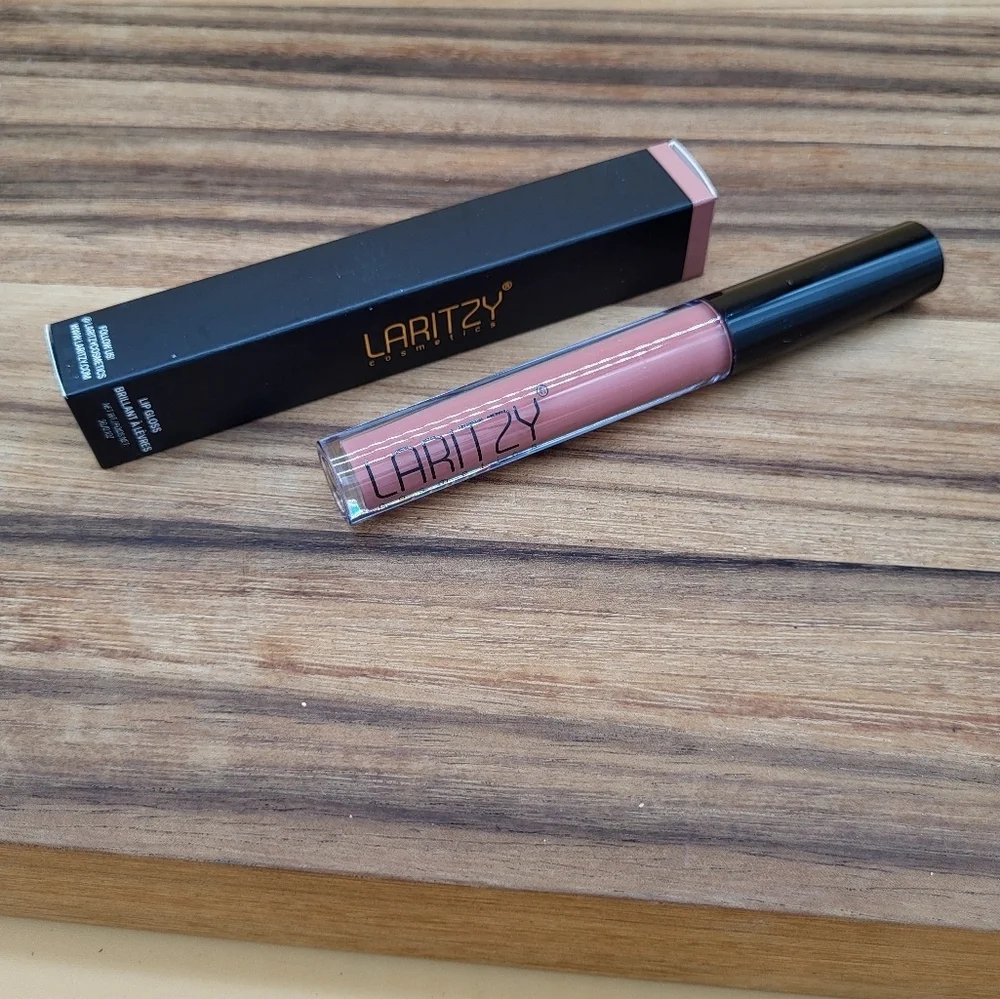CLEARANCE! Laritzy Opaque Finish Lip Gloss: Old Rose (Blush Nude) NIB